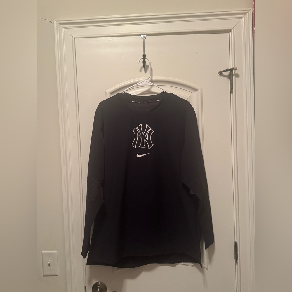Nike Dri Fit Pullover New York Yankees Men’s Medium Black Pullover